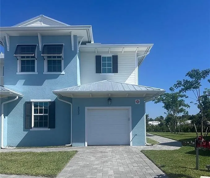 26430 Coco Cay Cir #203 — Photo 24