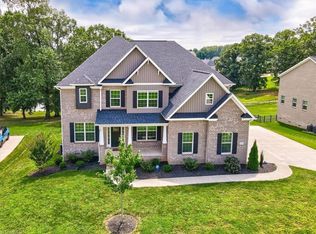 8004 Hacker Dr, Stokesdale, NC 27357
