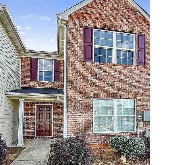 3585 Rock Ridge Dr — Photo 1