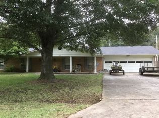 250 Barry St, Lyon, MS 38645