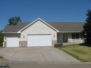 6073 Cromwell Ct, Inver Grove Heights, MN 55076