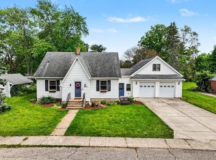 8765 Grove Ave, Berrien Springs, MI 49103