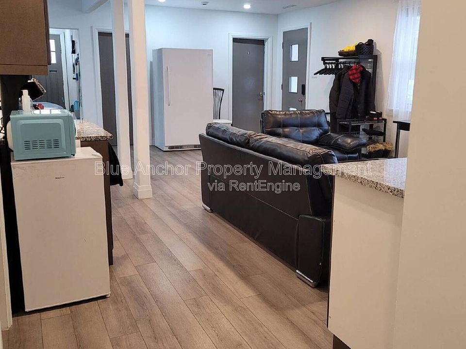 1st image of 549 Sidney St #1