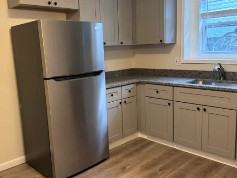34 Pleasant St #B — Photo 5