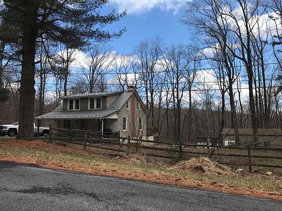 4th image of 810 Angora Rd