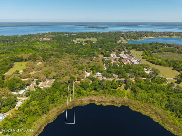 817 RANDOLPH Street, Crescent City, FL 32112