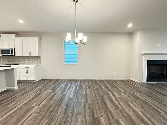 4th image of 2711 Stream Valley Ln NW