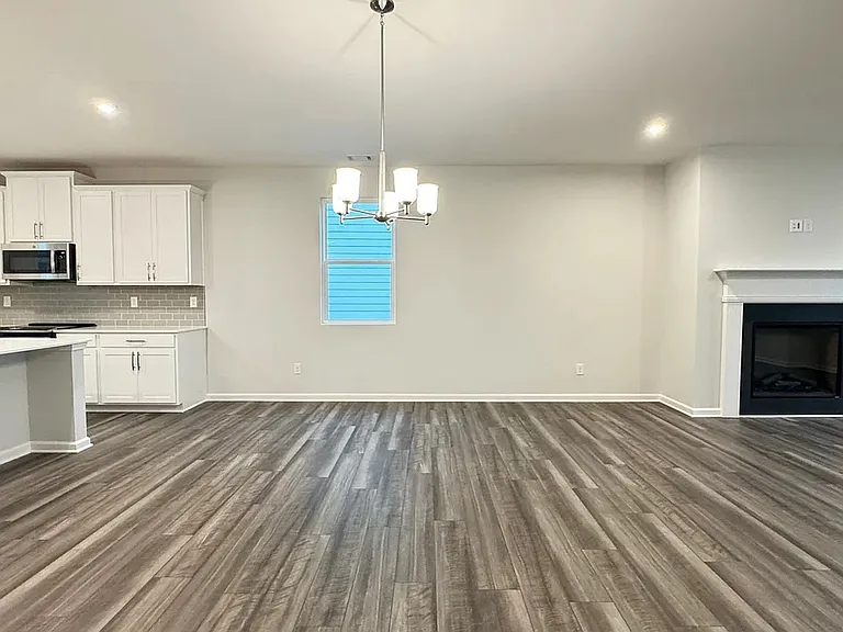 2711 Stream Valley Ln NW — Photo 4