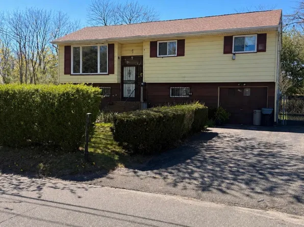788 Bayview Avenue, Amityville, NY 11701