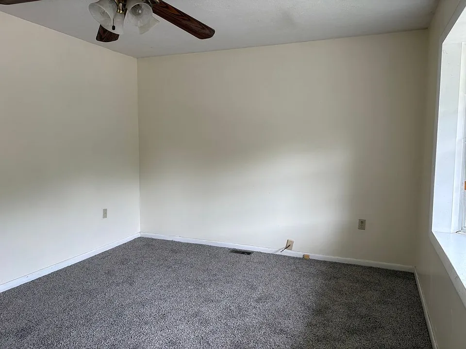 43 Oak St