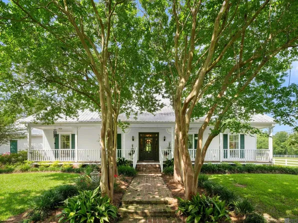 12323 Blackwater Rd, Baker, LA 70714