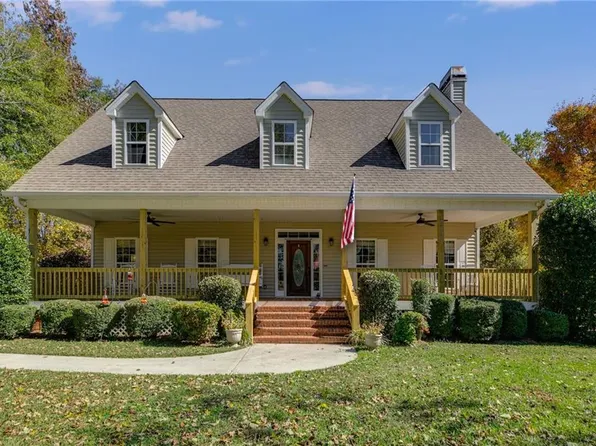 378 Gum Creek Rd, Roopville, GA 30170