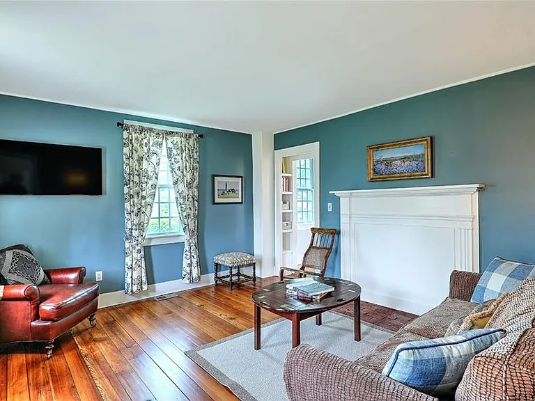 148 Fogland Rd — Photo 10
