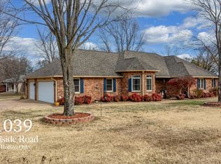 1039 Hillside Rd, Grove, OK 74344