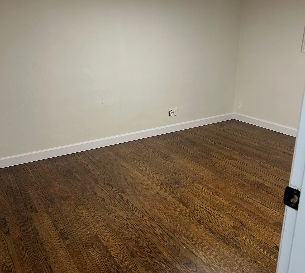 2 bed, 950 sqft, $1,250 — Photo 4