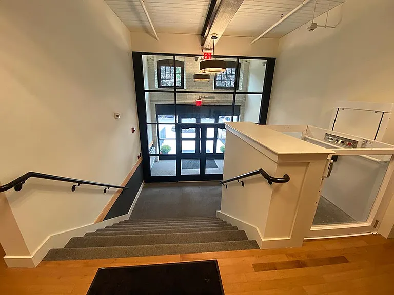 Lincoln Lofts — Photo 24
