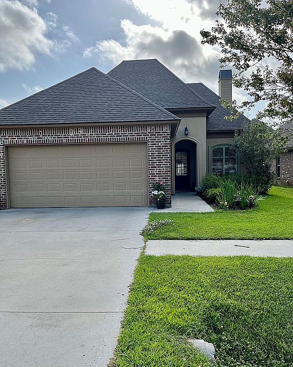 1st image of 304 Annabelle Dr