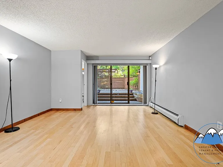 1945 Woodway Pl #102 — Photo 9