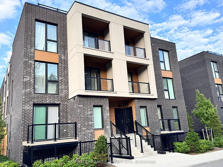 176 Clonmore Dr #4 — Photo 1