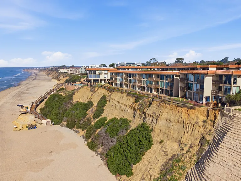 190 Del Mar Shores Ter #69 — Photo 39