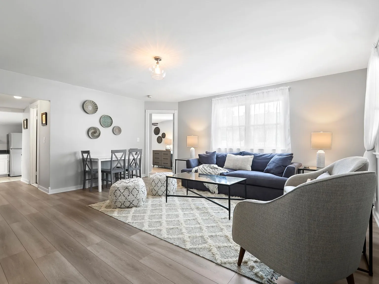 3 bed, 1550 sqft, $4,100 — Photo 3
