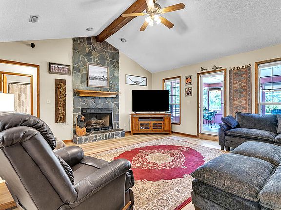 4th image of 4734 Otter Creek Rd