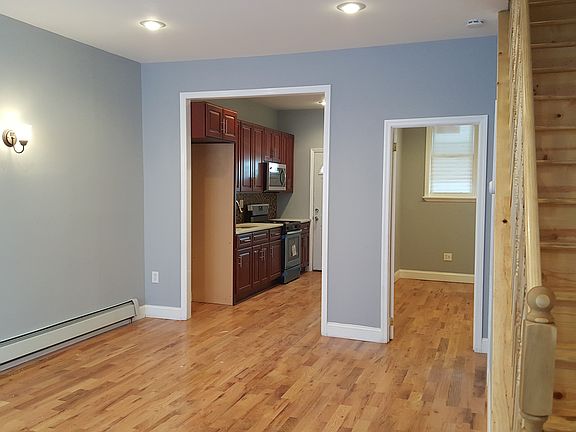 3rd image of 5028 Kings Hwy