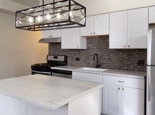 4336 N Sheridan Rd APT 3S, Chicago, IL 60613