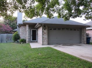 974 Parkdale Dr, New Braunfels, TX 78130