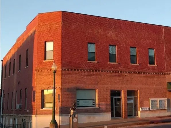 102 E Market St, Mount Carroll, IL 61053