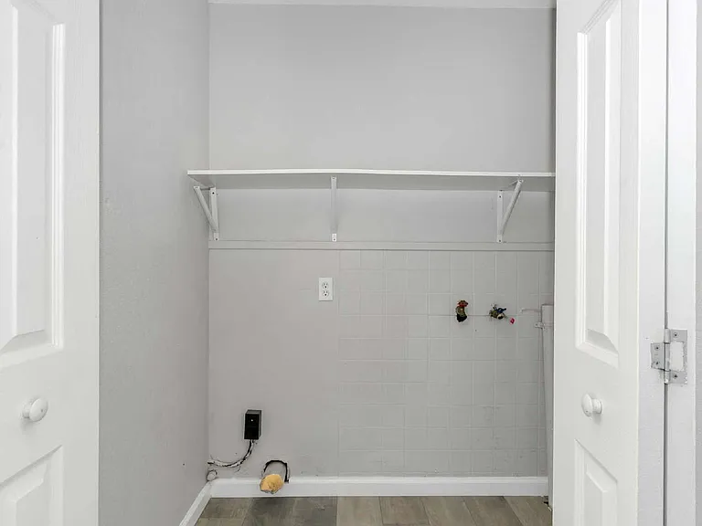 122 Ramsey St — Photo 13