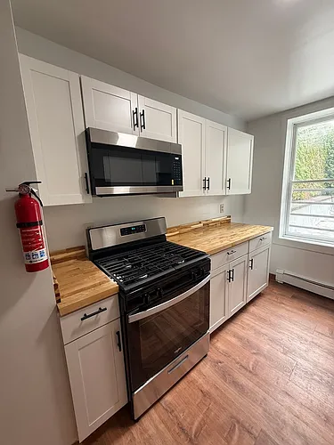 104 Broadway Photo 1