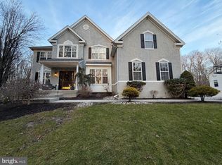 20 Richland Dr, Mount Laurel, NJ 08054