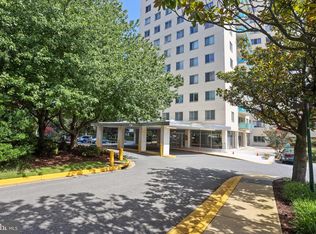 10201 Grosvenor Pl APT 316, Rockville, MD 20852