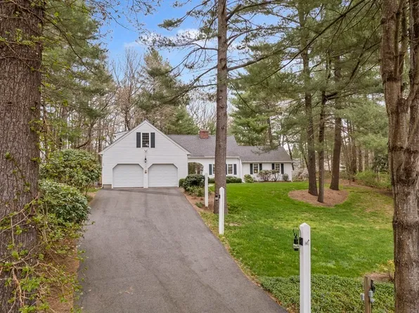 10 Harvestwood Ln, North Easton, MA 02356