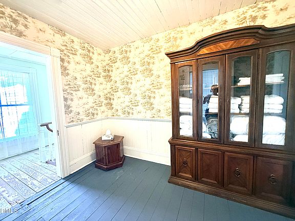 42nd image of this home