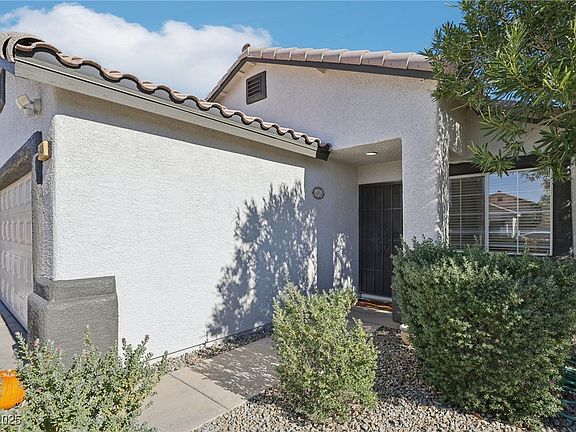 4th image of 5140 Canary Island Ct