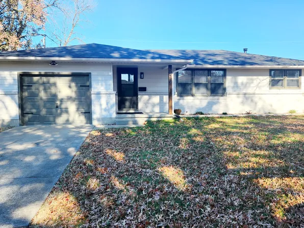 2419 1st St, Sedalia, MO 65301