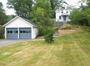 12 Coleman Ave, Kittery Pt, ME 03905
