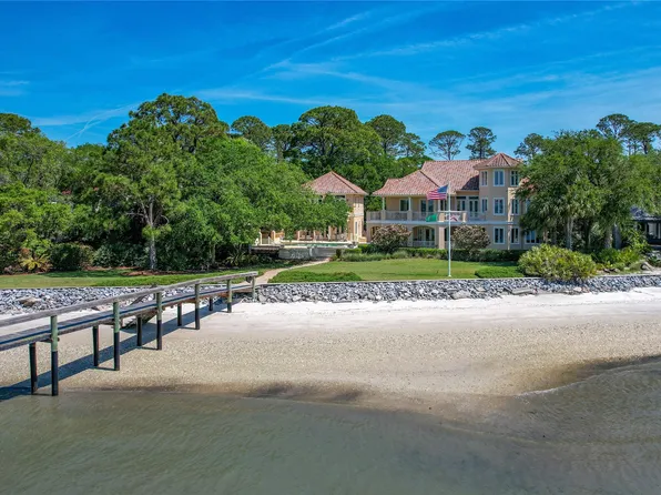 105 Long Point Dr, Fernandina Beach, FL 32034
