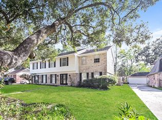 10719 Idlebrook Dr, Houston, TX 77070