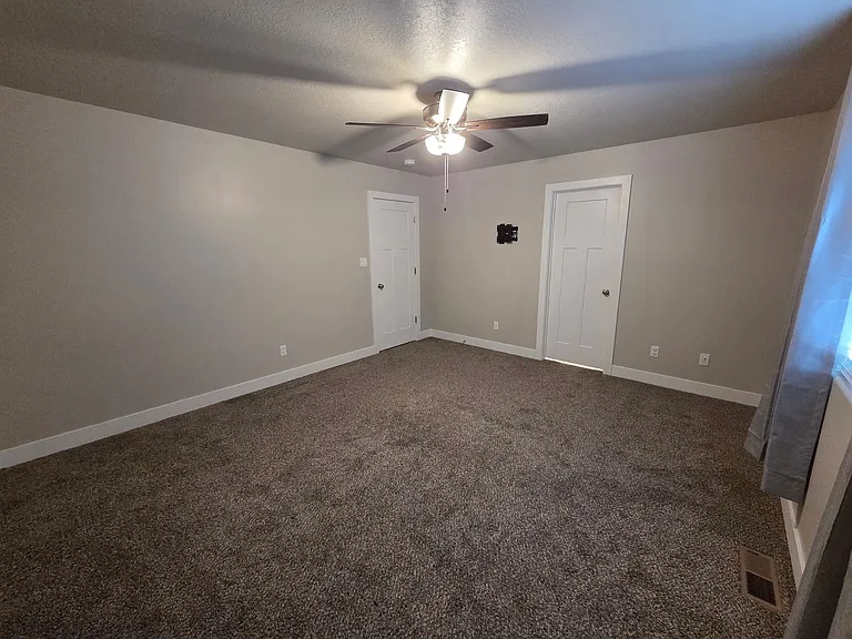 3127 W 1675 N #E — Photo 25