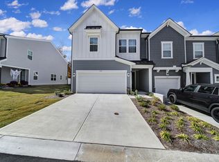 525 Madison Falls Ct, Fort Mill, SC 29708