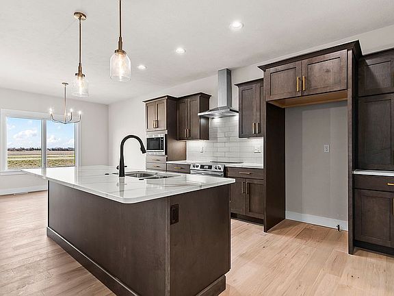 5th image of 5305 Verdant Ln