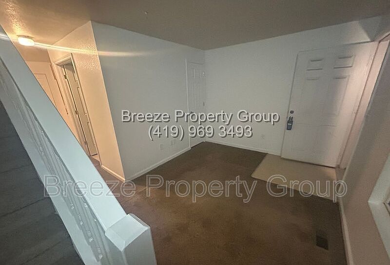 1st image of 520 Nova St