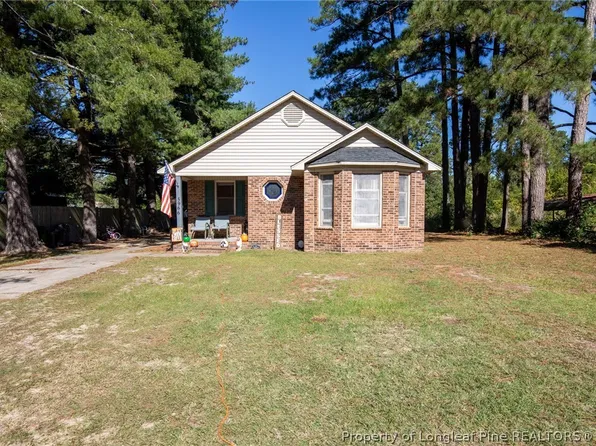 5966 Muscat Rd, Hope Mills, NC 28348