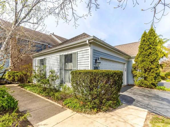 851 Sutton Ct, Lincolnshire, IL 60069