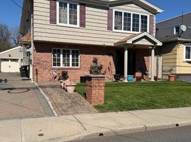 244 Front St, Secaucus, NJ