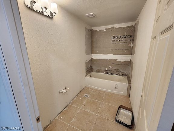 5th image of 3141 Blount St