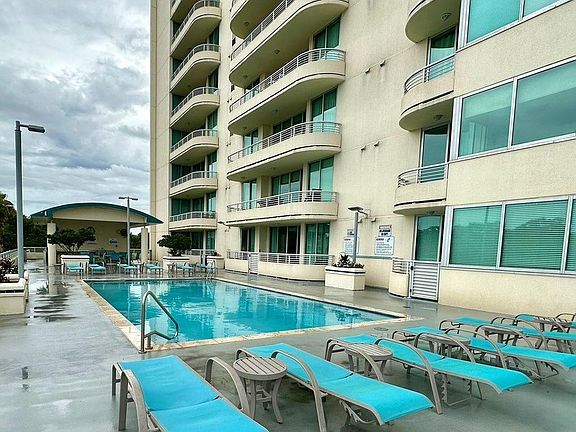 2nd image of 2060 Beach Blvd #1508
